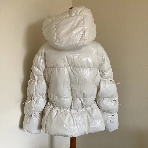 Alo Yoga Women's Stunner Puffer Jacket White Pearl Size Large Hood Puffer - Picture 1 of 3